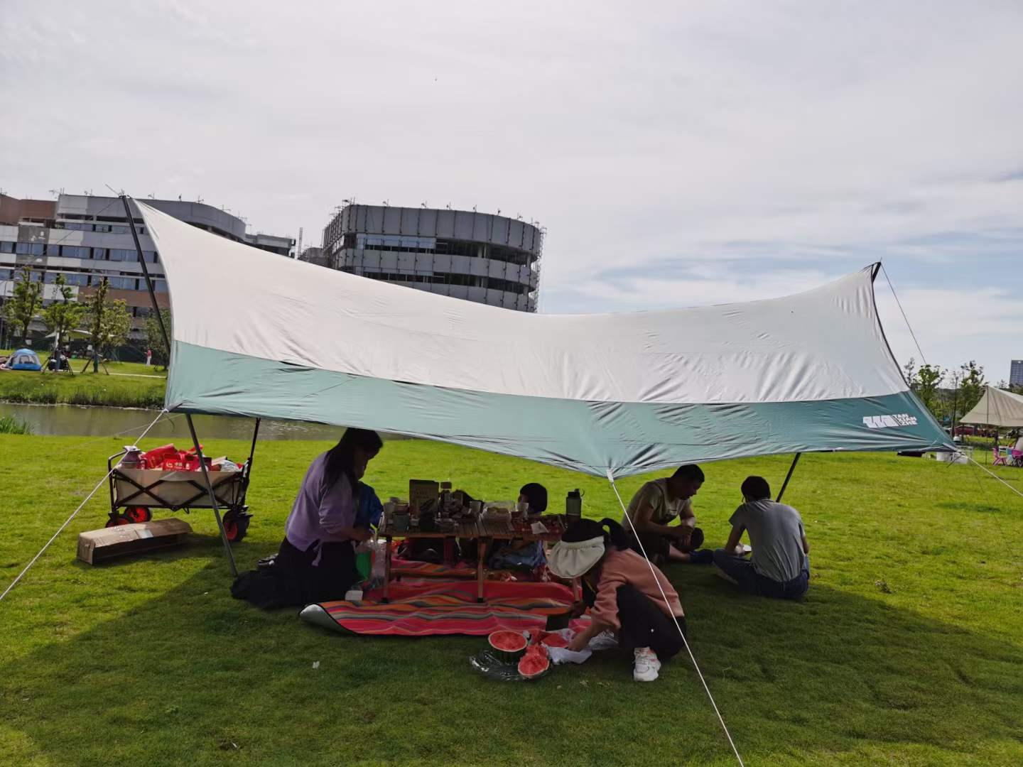 1. mai utendørs camping