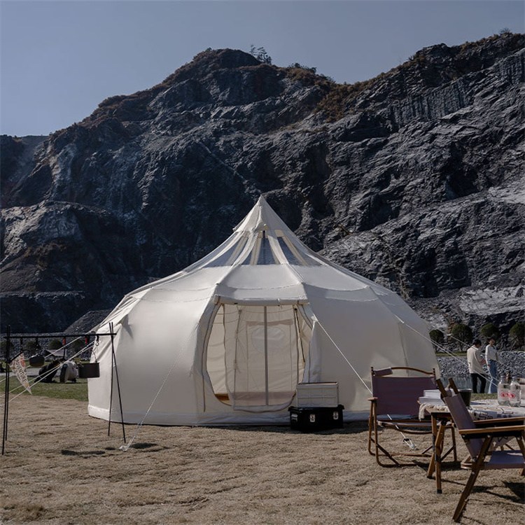 Hvilke fordeler gir YMOUTDOOR Outdoor Canvas Bell Telt til Glamping-virksomheten?